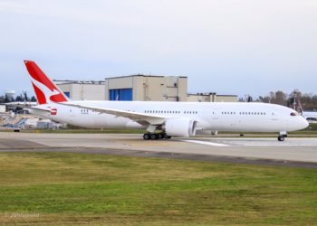 Sıfır uçaklar bile depolanıyor