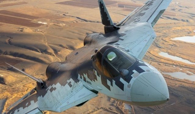 Seri üretilen ikinci Su-57 ilk uçuşunu yaptı