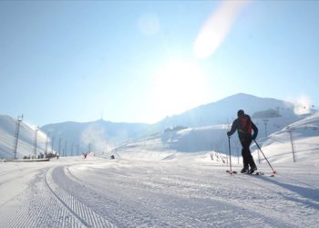 Rus ve Ukraynalı turistler kış turizmi için rotasını Türkiye’ye çevirdi