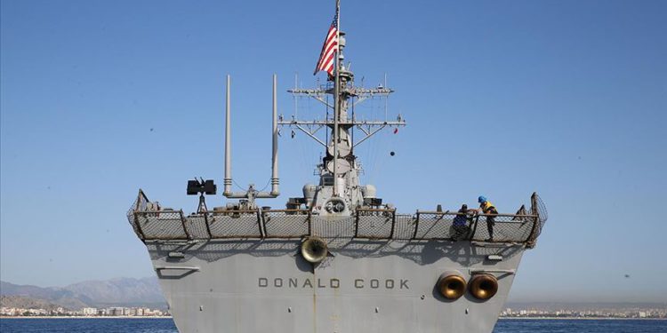 ABD, Filipinler’e füze ve bomba gönderecek