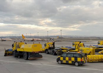 Sabiha Gökçen’de beklenen kar yağışı için önlemler alındı