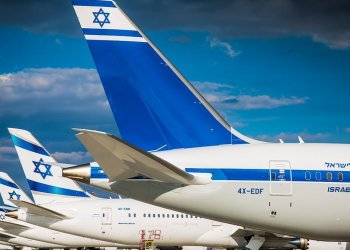 Tüm personelini aşılayan ilk havayolu oldu