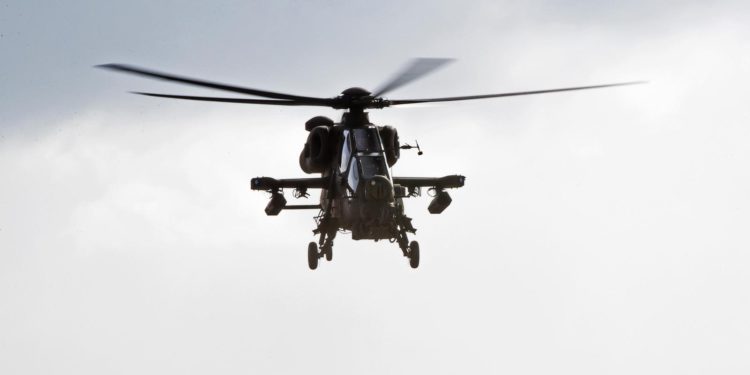 Türk uçak teknisyenlerine Yunan lisansı