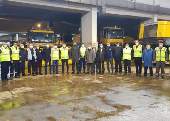 Pilotlardan karla mücadele ekiplerine teşekkür