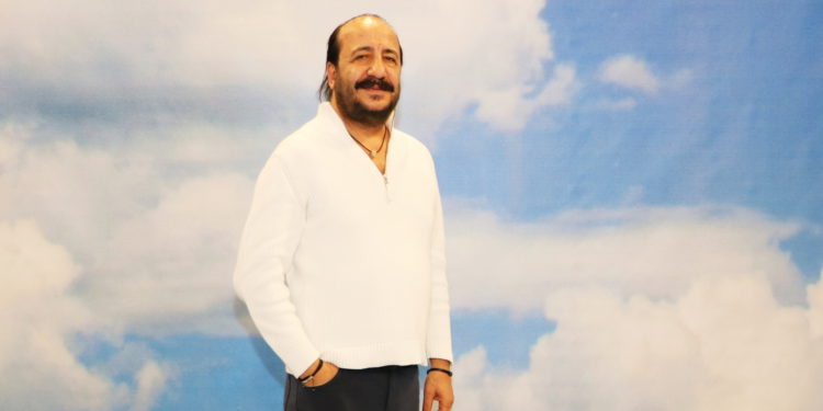 Sanayici Adnan Dalgakıran, seyahat tutkusunu anlattı