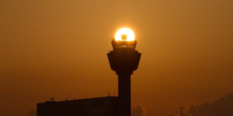 Yunanistan, Türkiye’ye uçuş kısıtlamasını kaldırdı