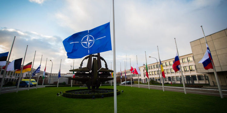 NATO güçleri Afganistan’dan çekilmeye başladı