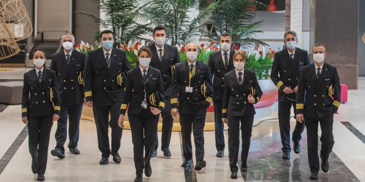 Cumhurbaşkanı Erdoğan pilotlarla bir araya geldi