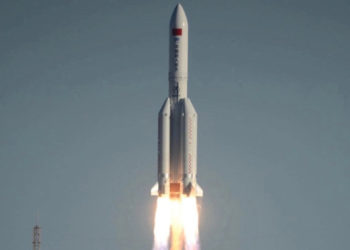 Çin’in uzaya gönderdiği roket kontrolden çıktı