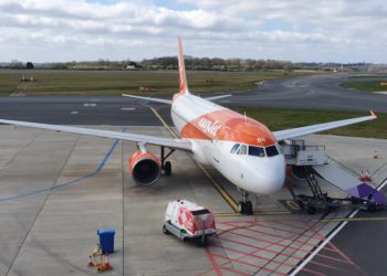 easyJet bu yaz yüzde 90 kapasite ile uçacak