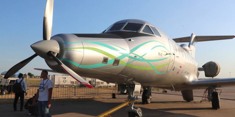 Elektrik motorlu Rus uçağı havalandı