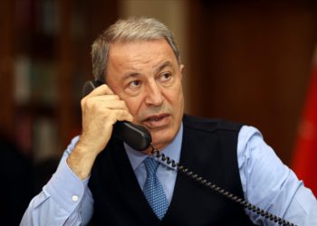 Bakan Akar ile ABD Savunma Bakanı Austin Kabil Havalimanı’nı görüştü