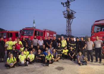THY ekipleri yangınlarla mücadelede önemli rol üstlendi