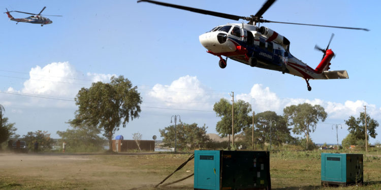 Bozkurt’ta köylere helikopterle jeneratör taşındı