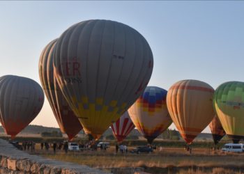 Balonlar Büyük Taarruz’un 99’uncu yıl dönümü için havalandı