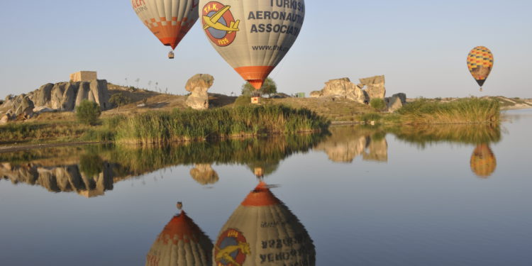 Balonlar Büyük Taarruz’un 99’uncu yıl dönümü için havalandı