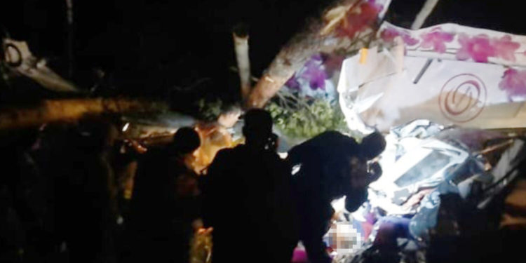 Rusya’da yolcu uçağı sert iniş yaptı: 4 ölü