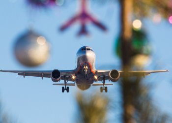 Aeroflot aşısız pilotlarını ücretsiz izne çıkardı