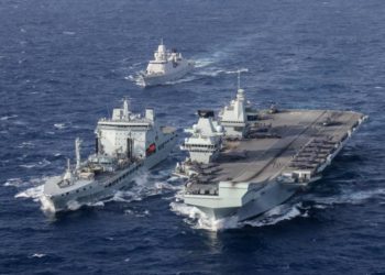 İngiliz uçak gemisi The Queen Elizabeth ilk kez Japonya’da