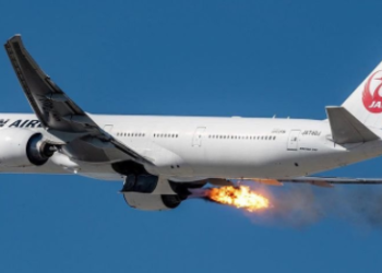 JAL uçağında motor arızası yaşandı