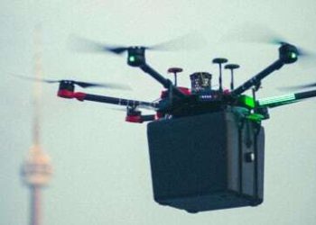 Nakil için ilk kez drone ile akciğer taşındı