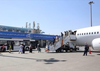 Taliban: Tüm Afganistan halkının pasaport almaya hakkı var