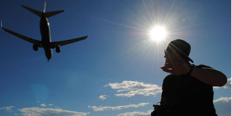 AB 4 ülkeye seyahat kısıtlamalarını kaldırdı