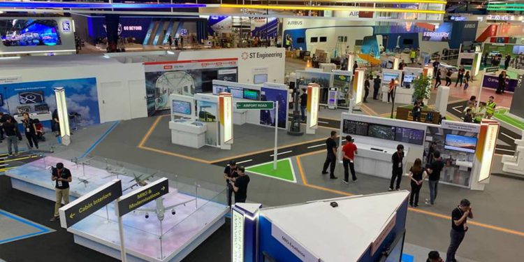 Singapur Airshow halka kapalı yapılacak