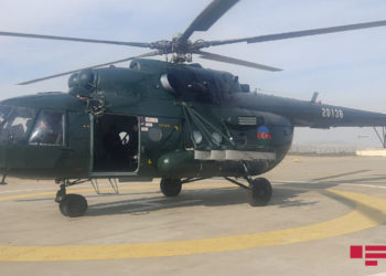 Azerbaycan’da askeri helikopter düştü