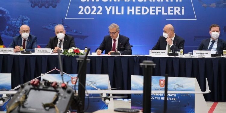 İsmail Demir savunma sanayisinin 2022 hedeflerini anlattı