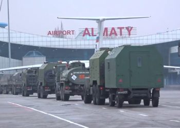 Rus askerleri Almatı Havalimanı’nda tatbikat yaptı