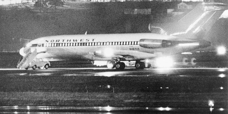 Havacılık tarihinin çözülemeyen D. B. Cooper hikâyesi