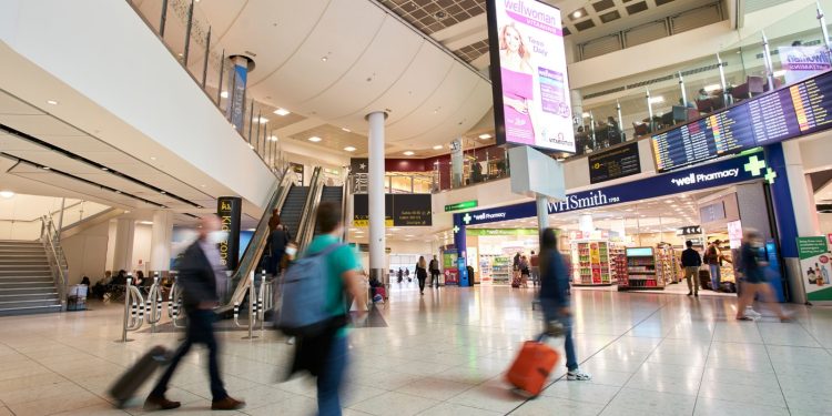 Gatwick Havalimanı güney terminalini yeniden açıyor