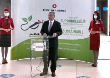 Bolat’ın ilk töreni THY’nin ilk biyoyakıtlı uçuşu oldu