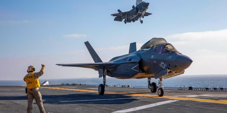 Biden, hava füze sistemleri için harcama artışı istiyor