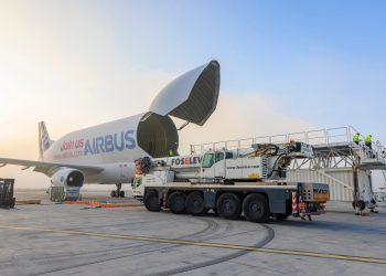 Boeing durdurdu, Airbus devam ediyor
