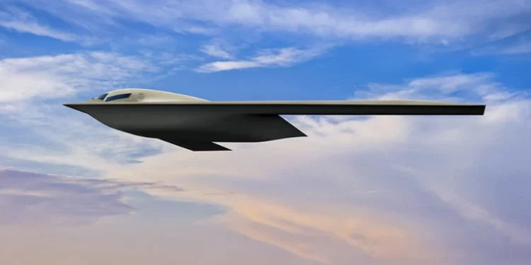 B-21, ilk uçuş için yer testine giriyor