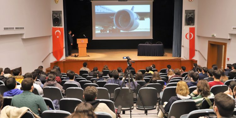 Rolls-Royce İTÜ ve ODTÜ’de öğrencilerle buluştu