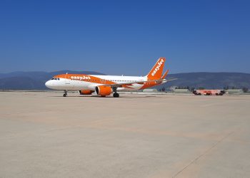 Bodrum sezonun ilk dış hat uçuşunu karşıladı