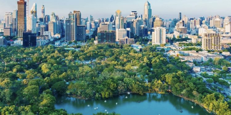 Tayland’da 6 bin 500 Rus turist mahsur kaldı