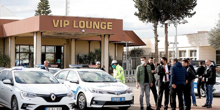 Antalya Havalimanı’nda Diplomasi Forumu hareketliliği