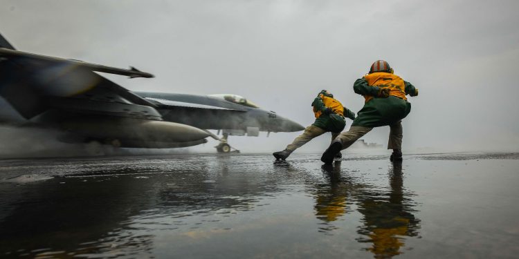 Super Hornet Hindistan’da teste giriyor