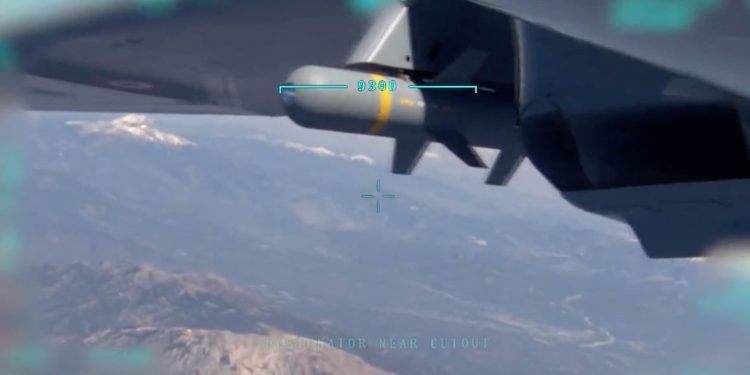 AKSUNGUR SİHA, MAM-L mühimmatıyla ilk kez vurdu