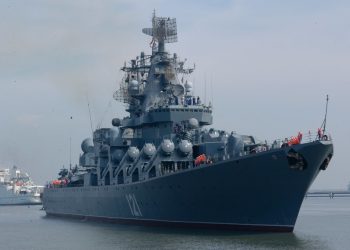 Ukrayna, 510 mürettebatlık ‘Moskva Kruvazörü’nü vurdu iddası