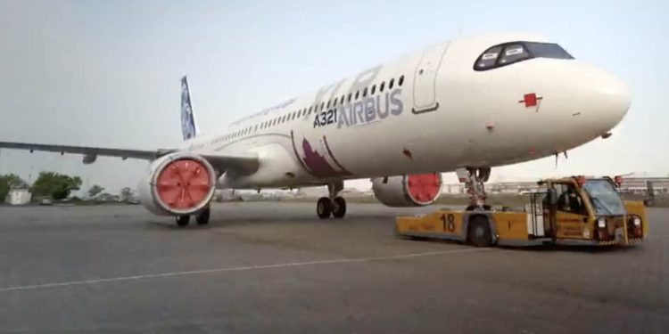 İlk Airbus A321XLR boya atölyesinden çıktı