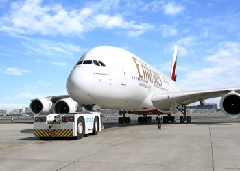 Emirates Grup, 1 milyar dolar zarar açıkladı