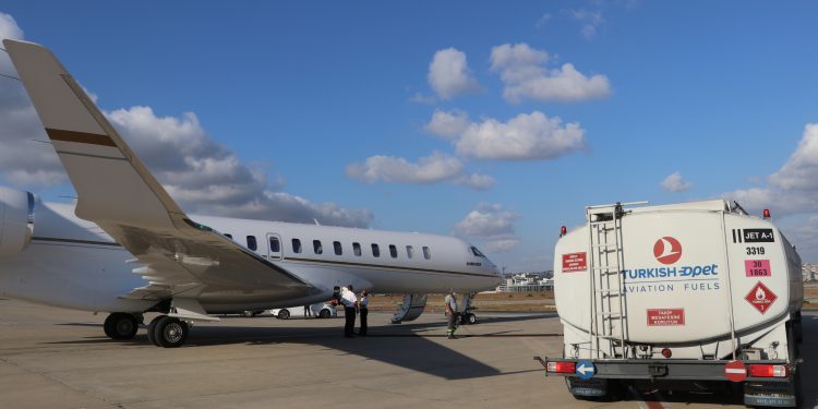 Özel jetlere yakıt tedarikinde yeniden rekabet soruşturması