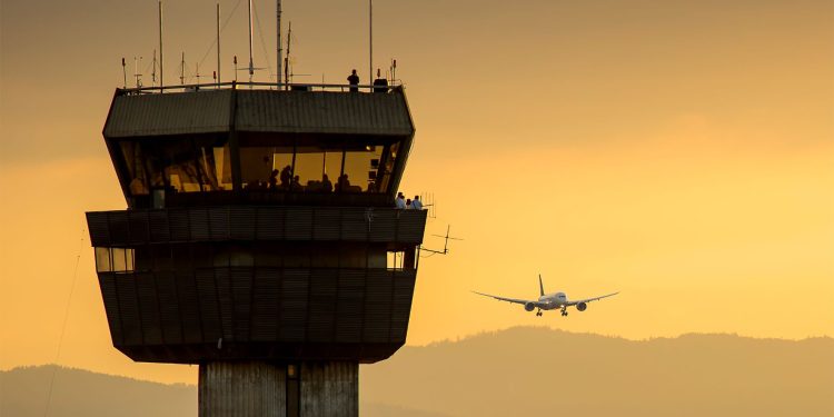 Devletler havacılık emisyonlarında uzun vadeli hedefe doğru ilerliyor