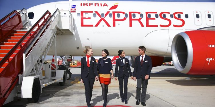 İspanya’da hava yolu şirketlerindeki grev büyüyor