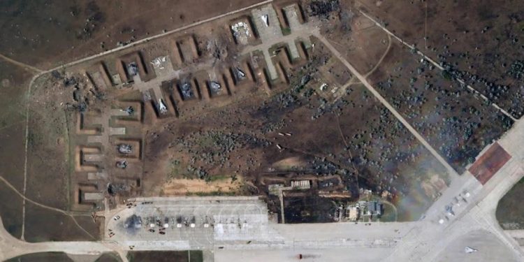 Rusya’nın Kırım’daki üssünde 8 uçak ağır hasar aldı